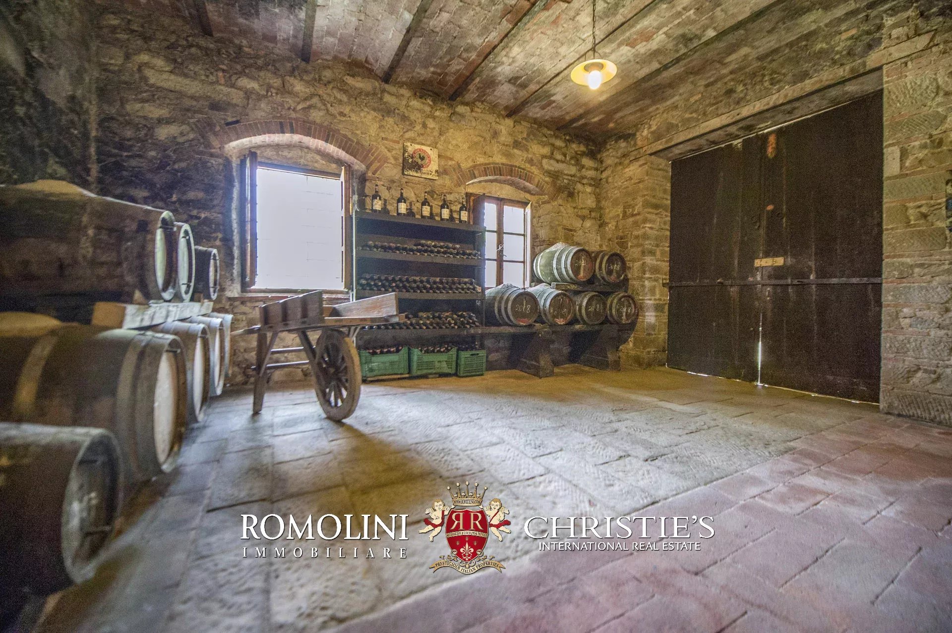 17 Bedroom Vineyard's Image 49