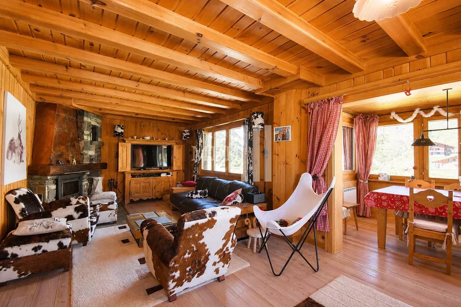 Luxueux chalet sur les pistes de ski ! - Photo 3