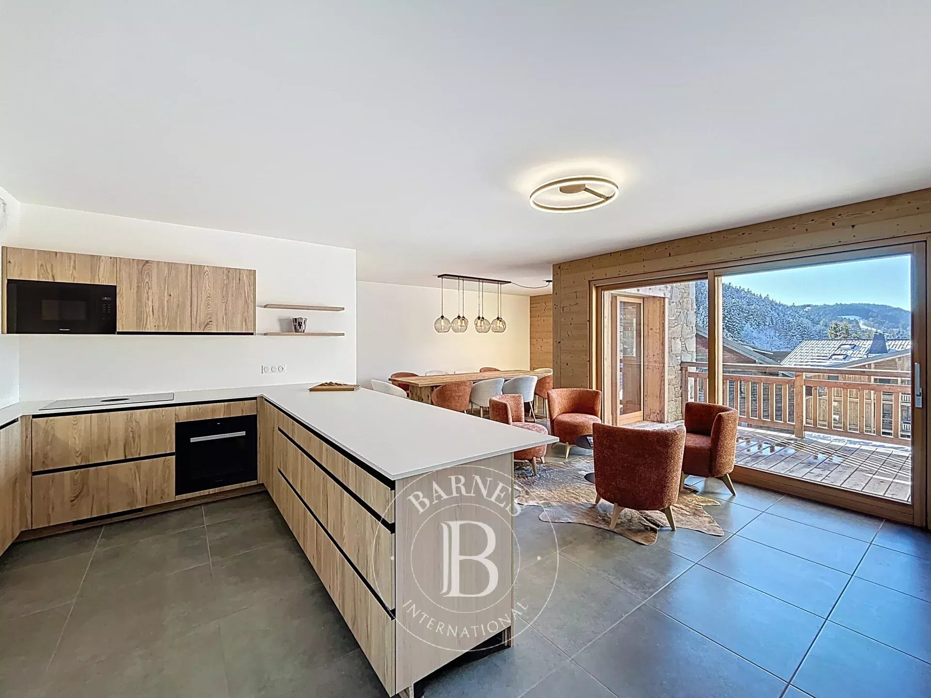 Photo of Les Gets – Spacious Family T6 Duplex – Direct Ski Access – Open Mountain Views