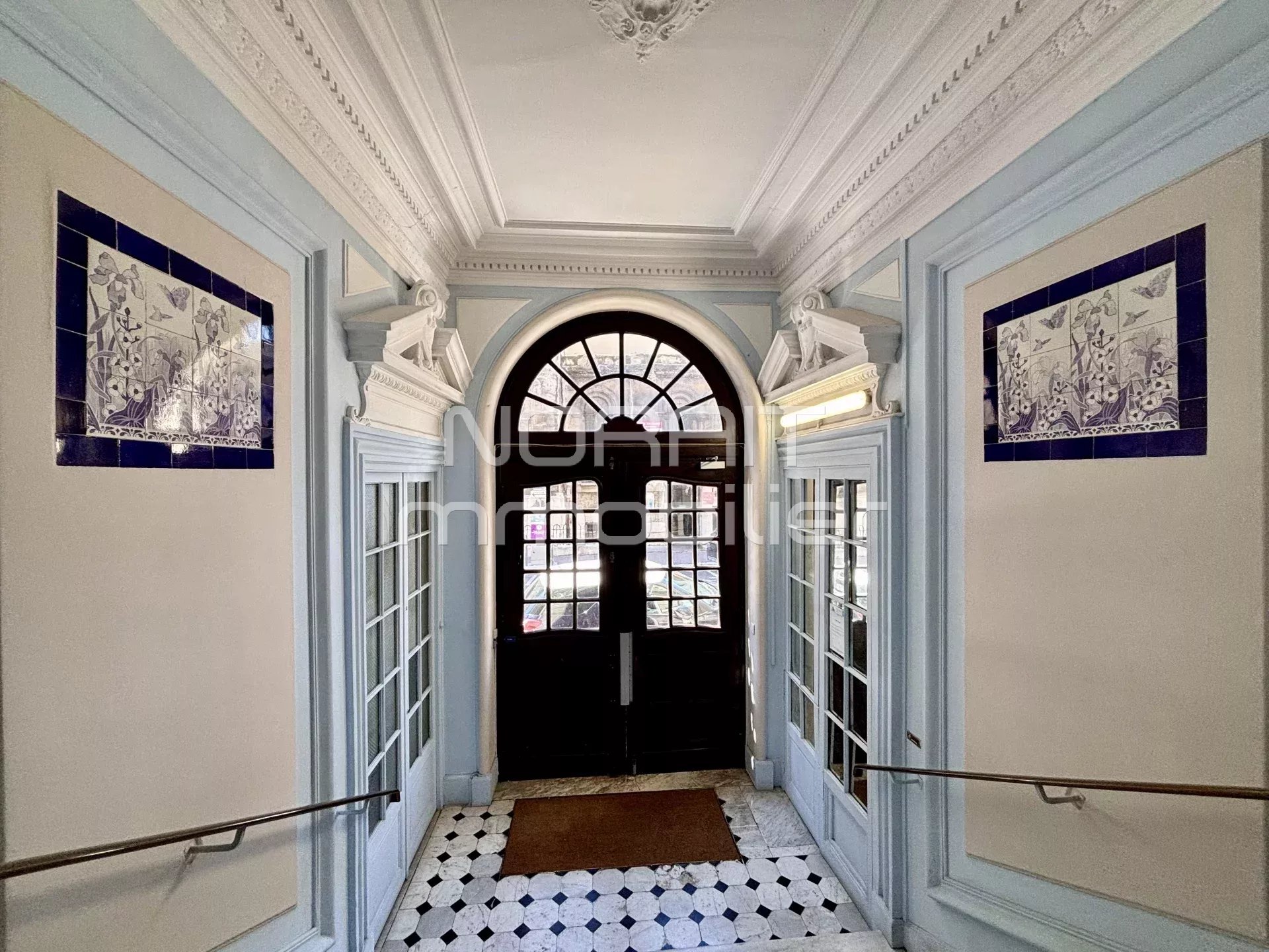NICE - CARRE D'OR - STUDIO de 28.38 m2- AVANT DERNIER ETAGE - Photo 2