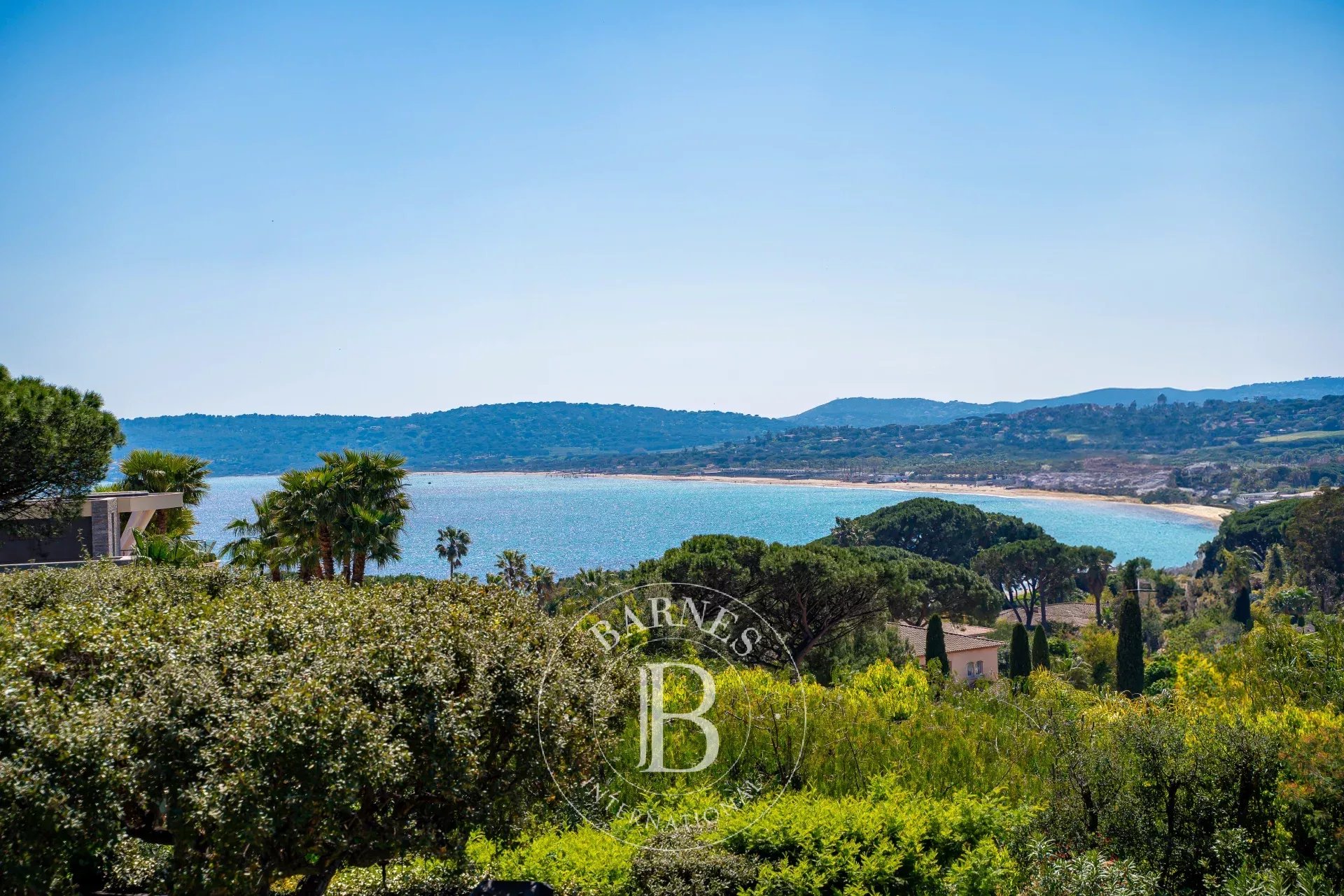 RAMATUELLE - LA CAPILLA - VILLA DE 600M² VUE MER - ACCES PLAGE ET BATEAU - picture 1 title=