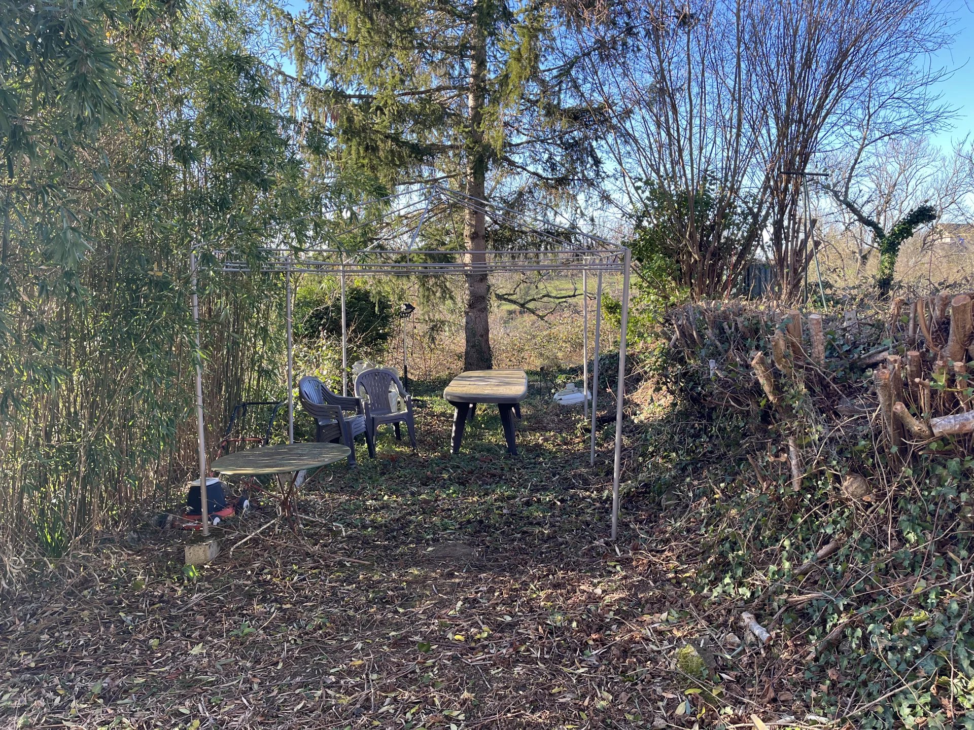 Farmhouse to renovate - Between Guéret and Jarnages
