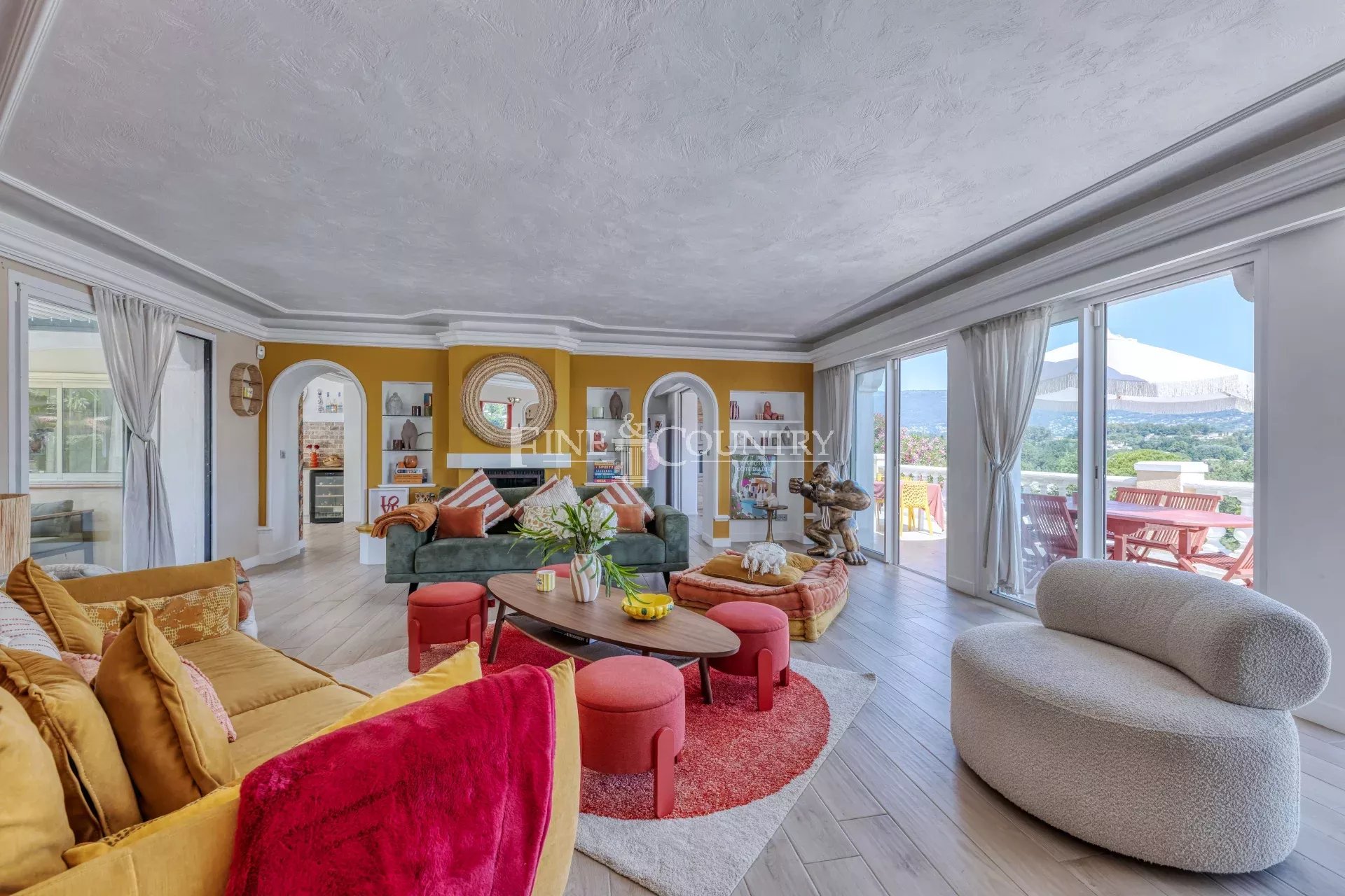 Photo of For sale  Villa in Valbonne - Panoramic view