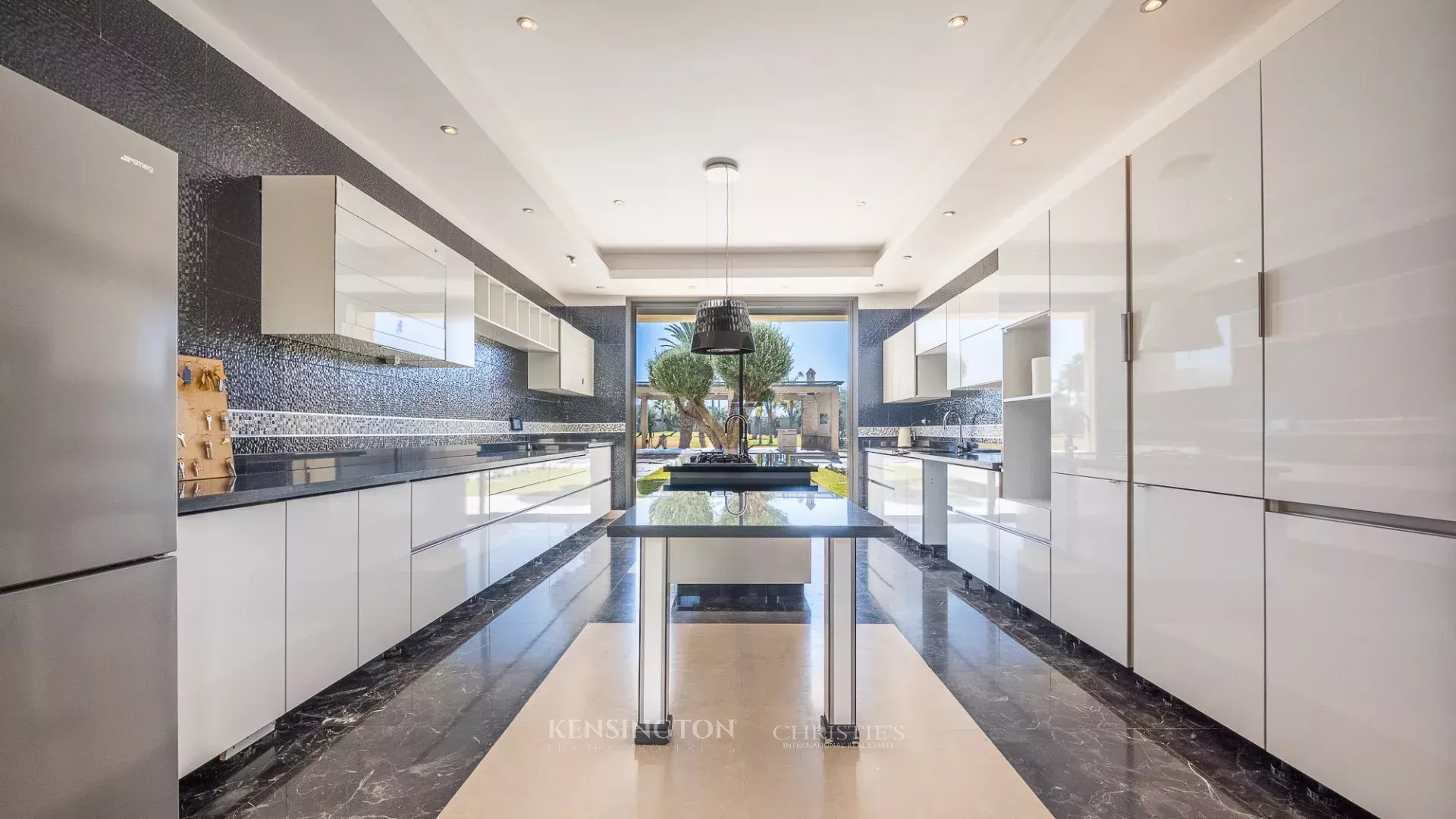 7 Bedroom Villa/Townhouse's Image 16