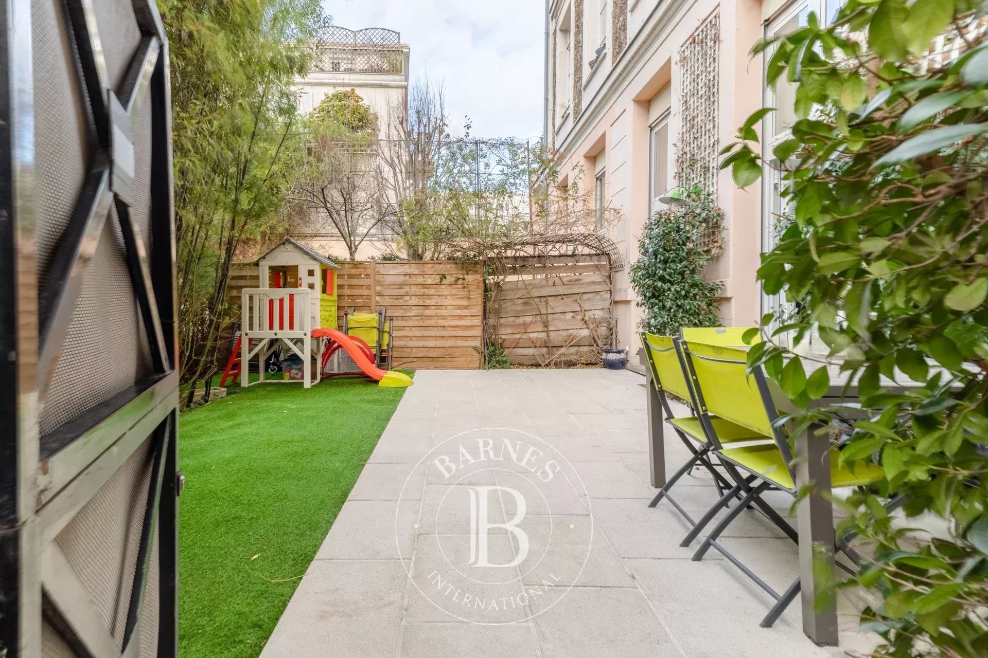 Daire Paris 10ème - picture 6