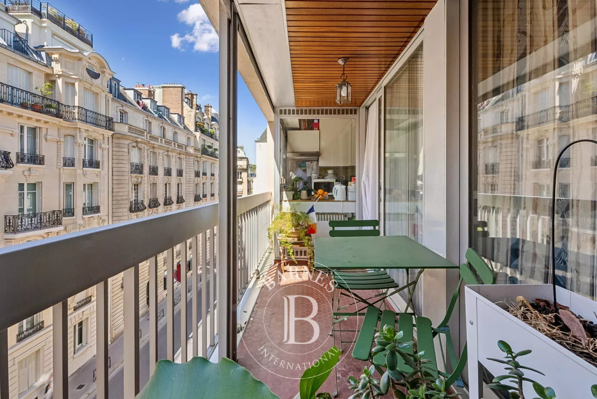 Apartment Paris 75016  -  ref 87043579 (picture 1)