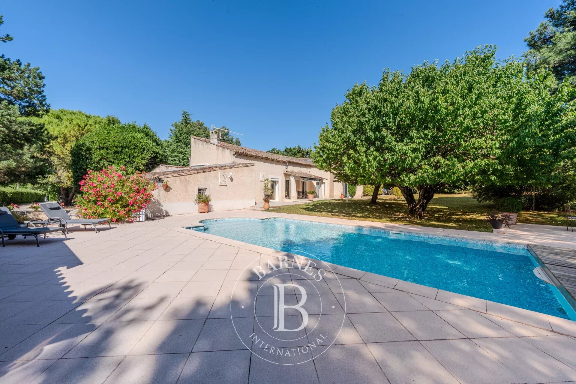 Ev Venelles - picture 10