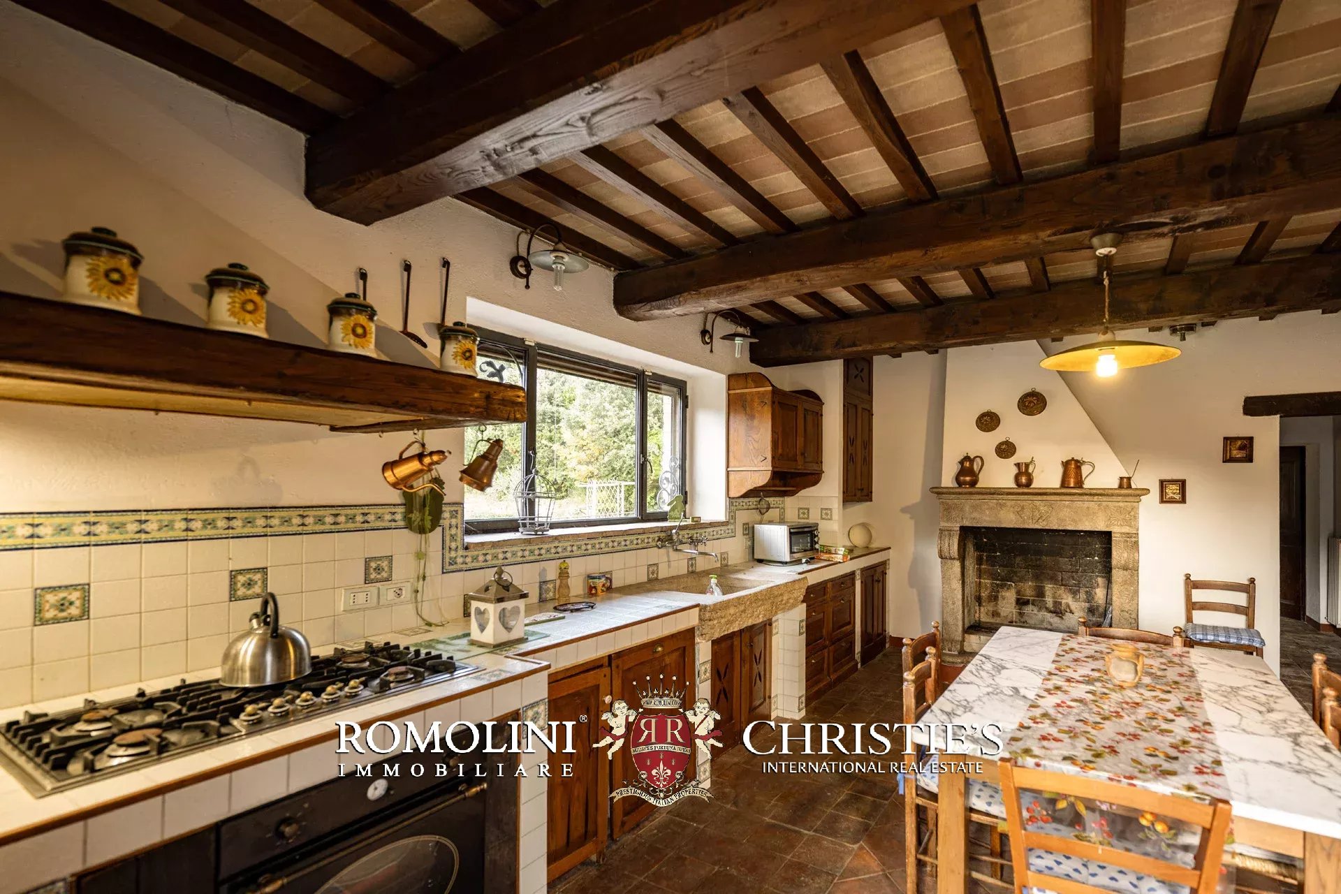 11 Bedroom Villa/Townhouse's Image 22