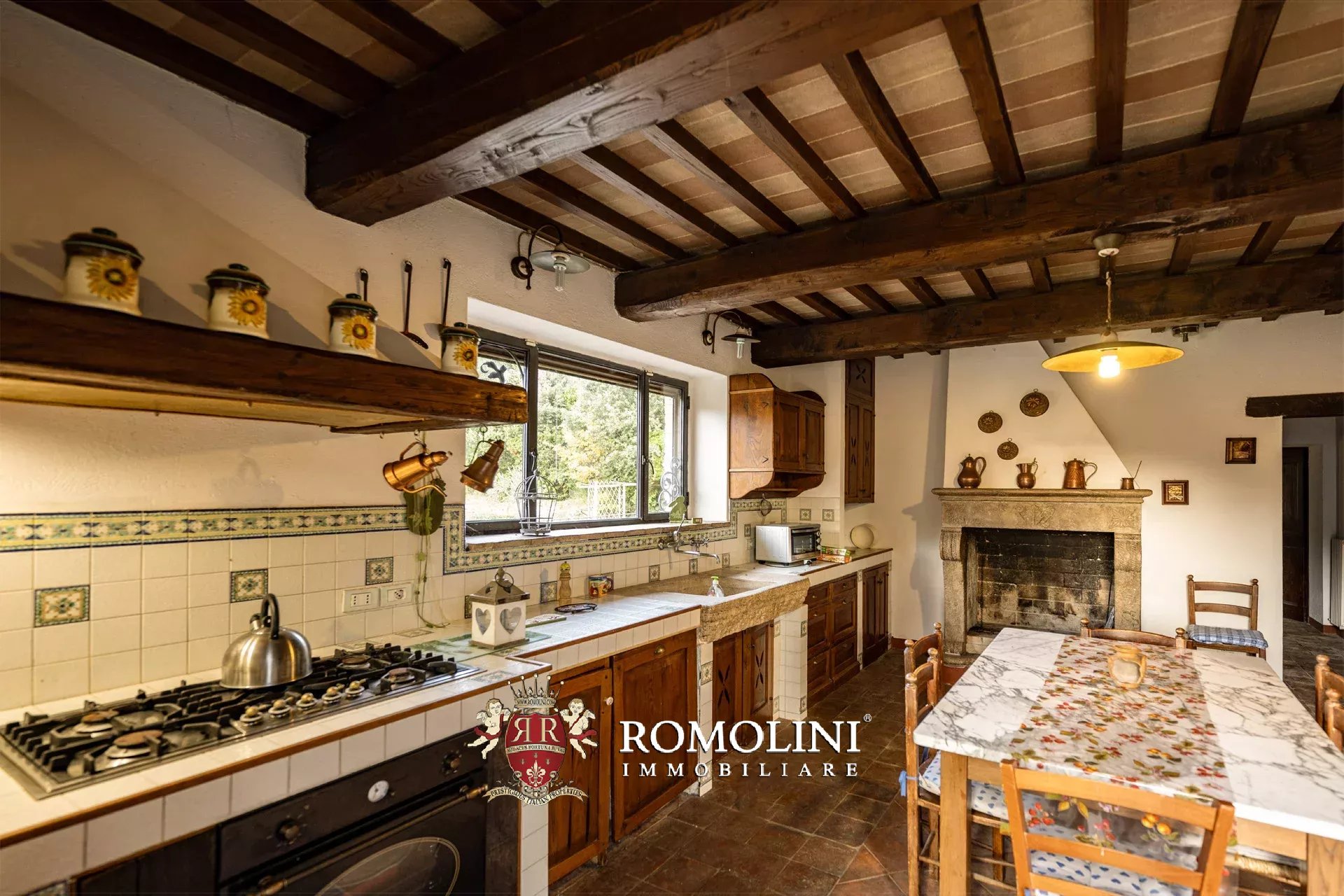 11 Bedroom Villa/Townhouse's Image 22