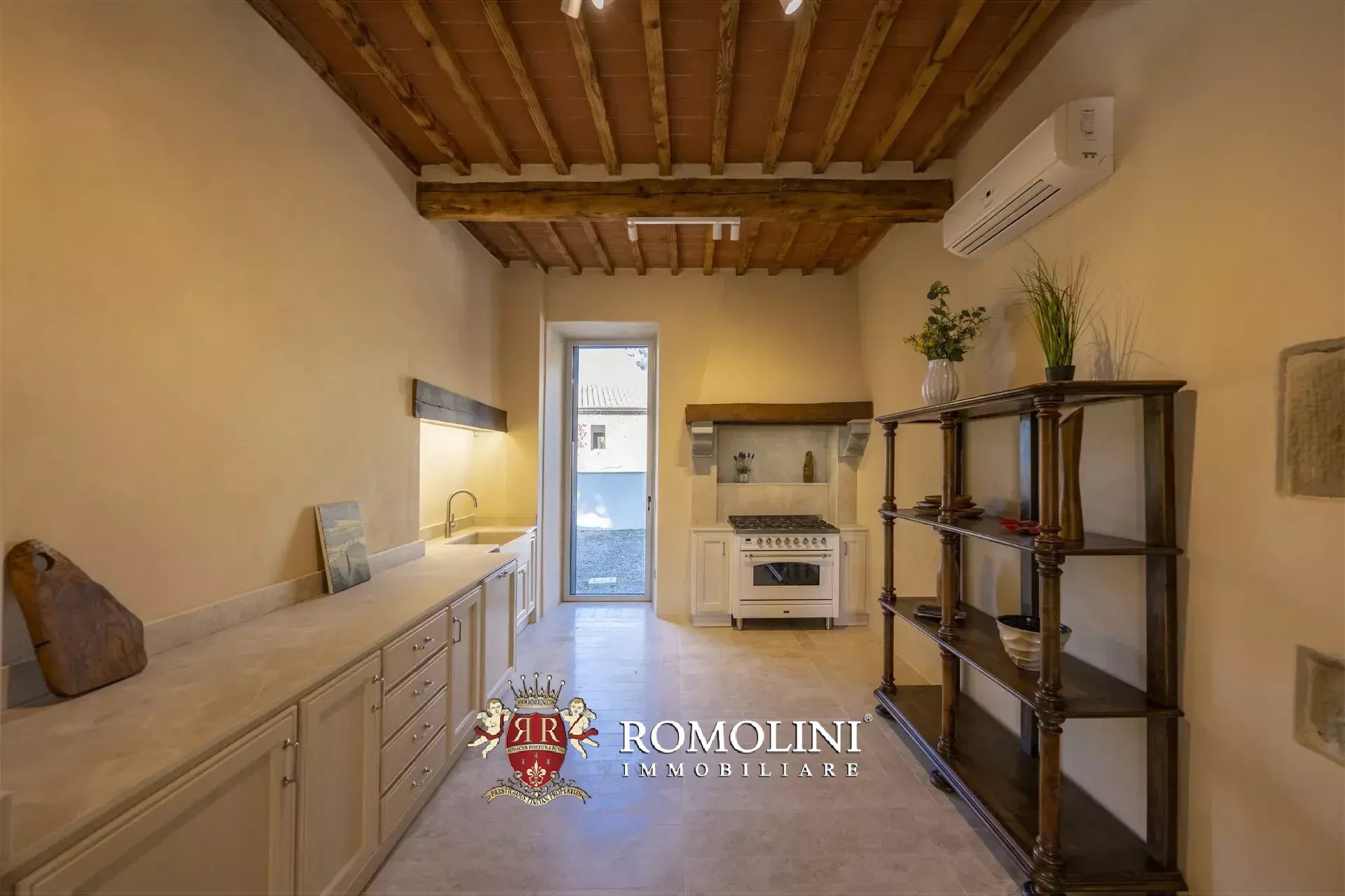 4 Bedroom Villa/Townhouse's Image 38