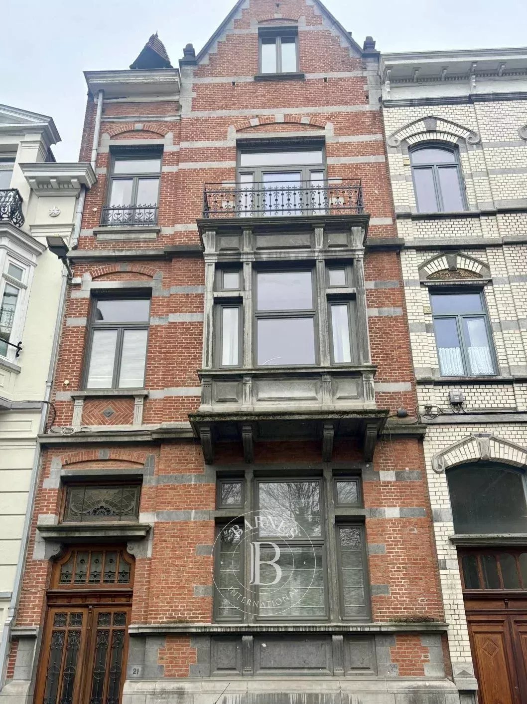 Spacieux Duplex 2 chambres – 150 m² – Quartier Européen