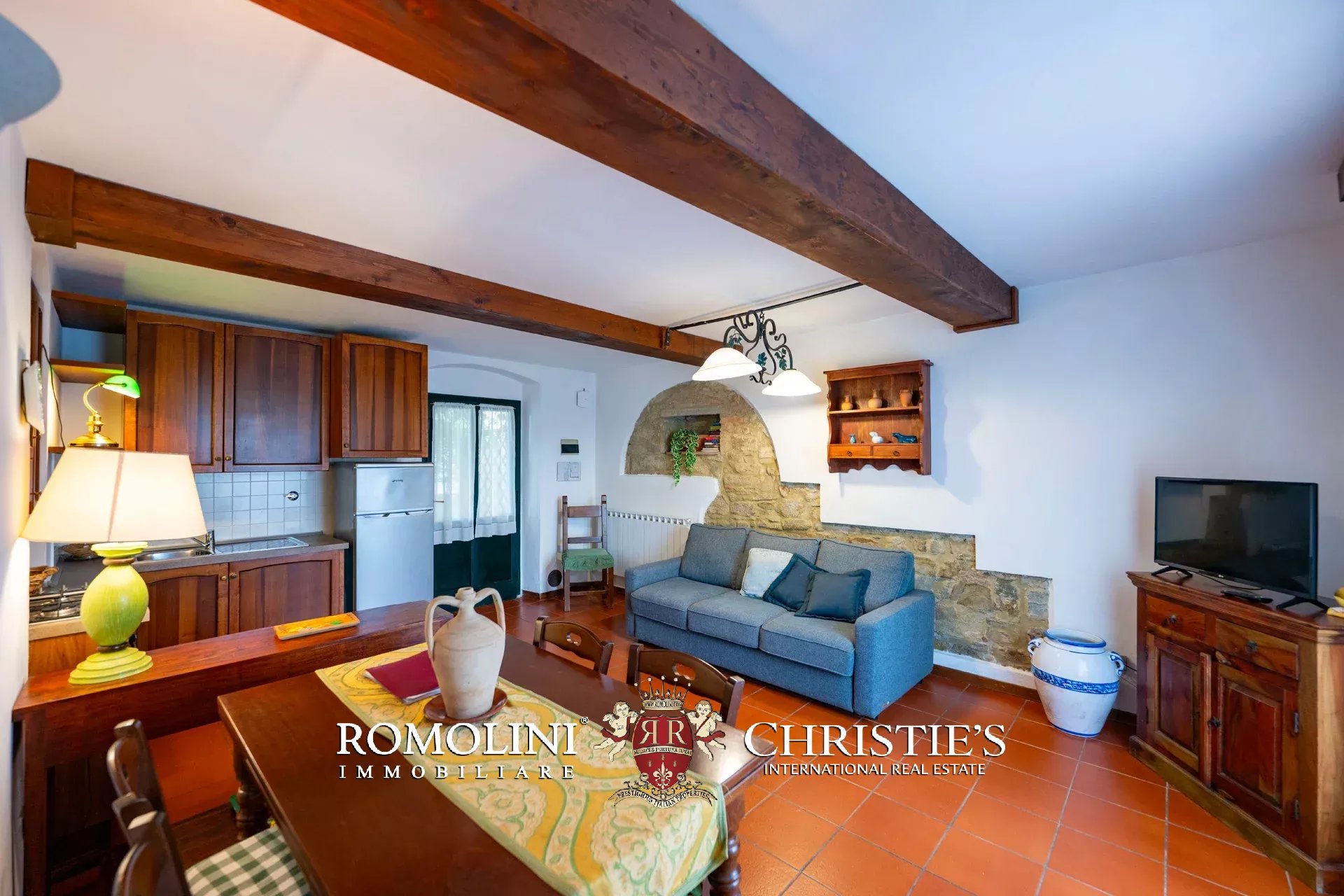 13 Bedroom Villa/Townhouse's Image 36