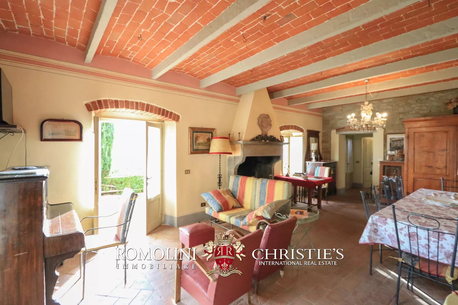 6 Bedroom Villa/Townhouse's Image 49