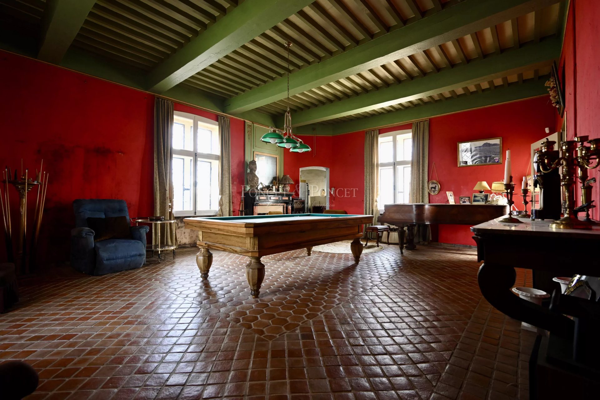 7 Bedroom Chateau's Image 14