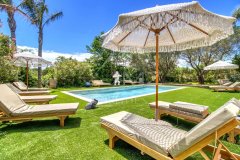 Luxury Family Villa in Grimaud with View of the Historic Castle — photo 1 of 7