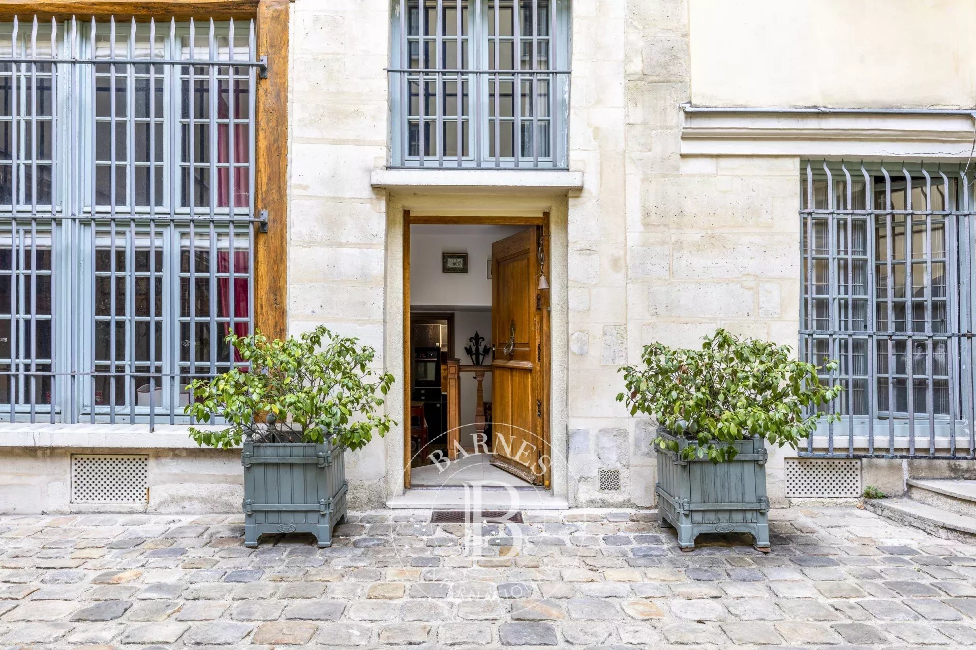 Daire Paris 4ème - picture 11