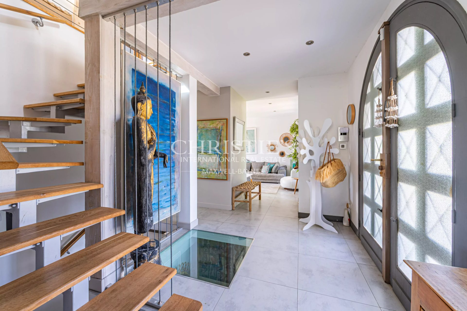 5 Bedroom Villa/Townhouse's Image 3