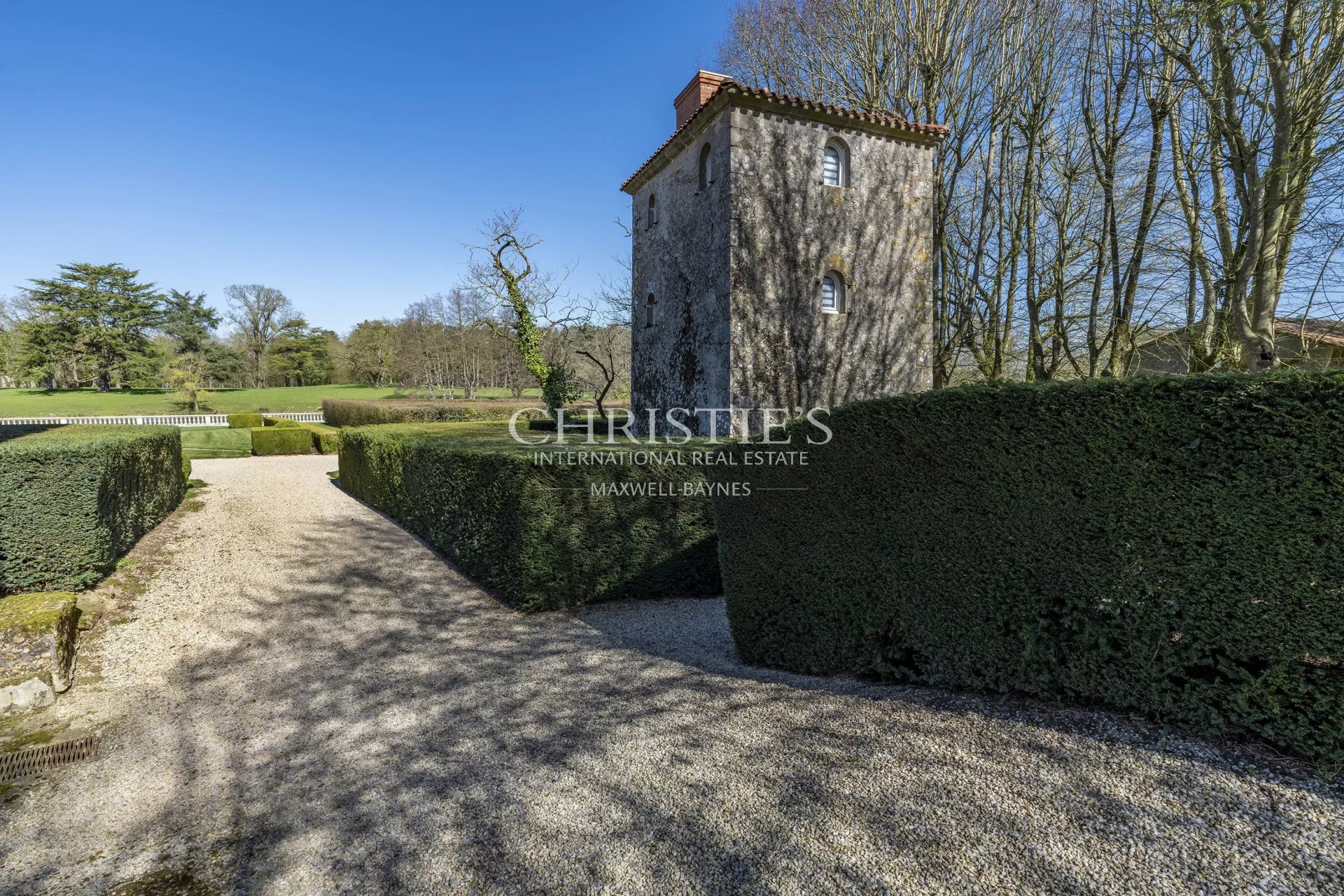 12 Bedroom Chateau's Image 20