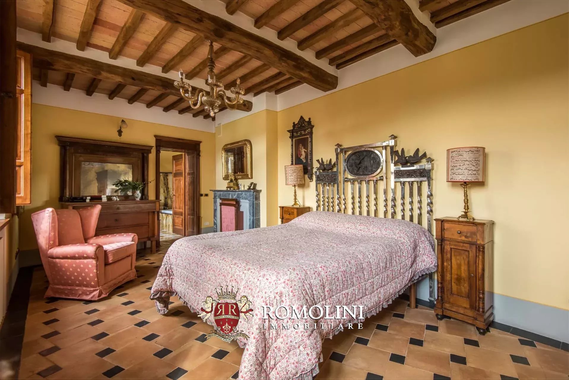 12 Bedroom Villa/Townhouse's Image 32