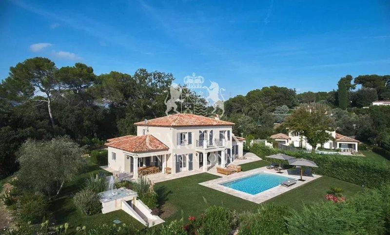 Mougins 
