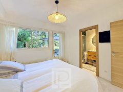 2-Bedroom Apartment in Cannes — photo 6 of 7