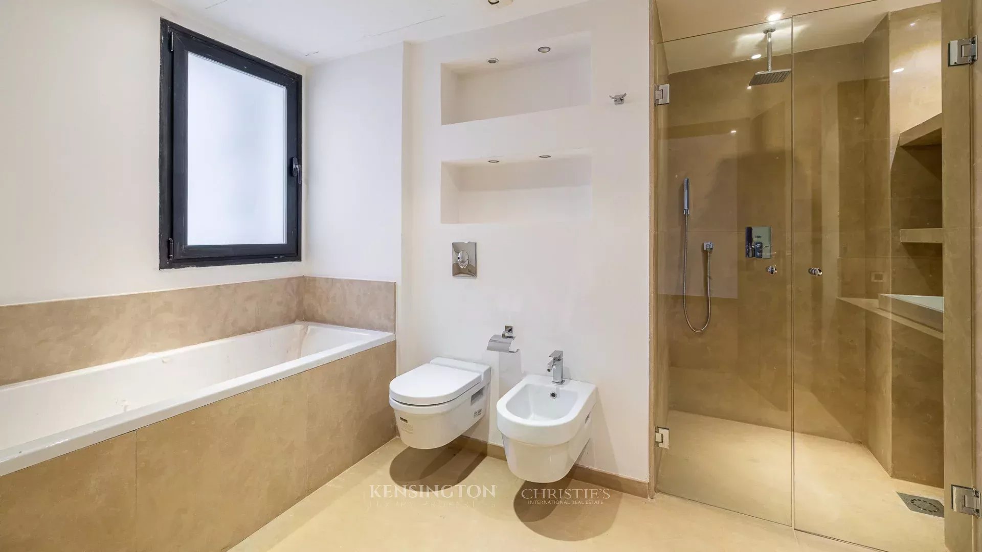 2 Bedroom Apartment/Flat's Image 17