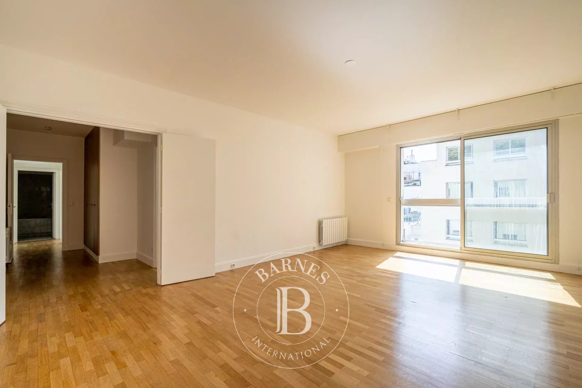 Exclusive - Neuilly - Château - 2-bed apartment - Unobstructed Views - Sought-after district - Close to the shops and Metro line 1