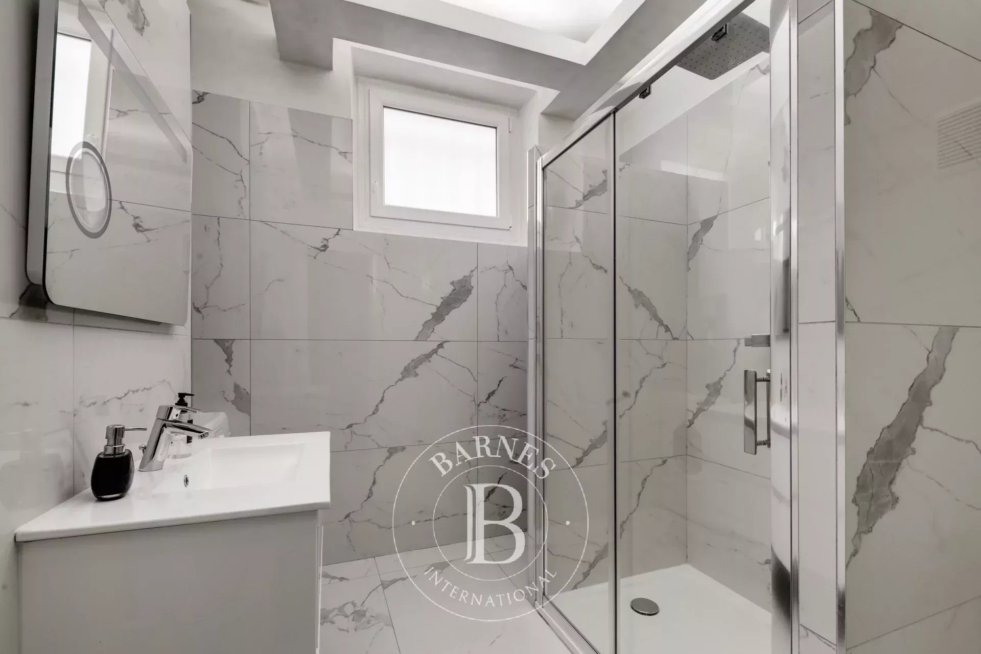 Daire Paris 7ème - picture 13