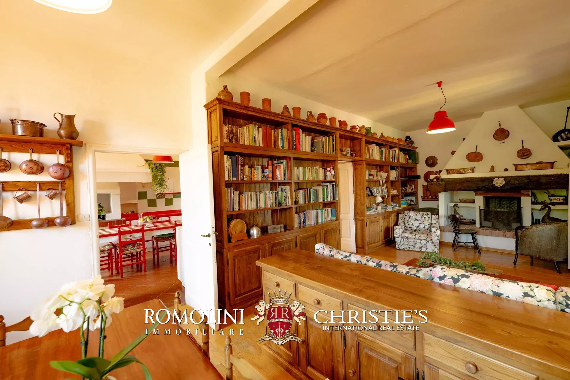 9 Bedroom Villa/Townhouse's Image 57