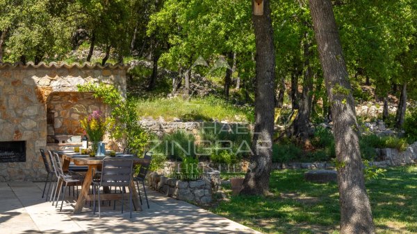 Exceptional Estate – 10-Hectare Private Domain with Panoramic Views — photo 4