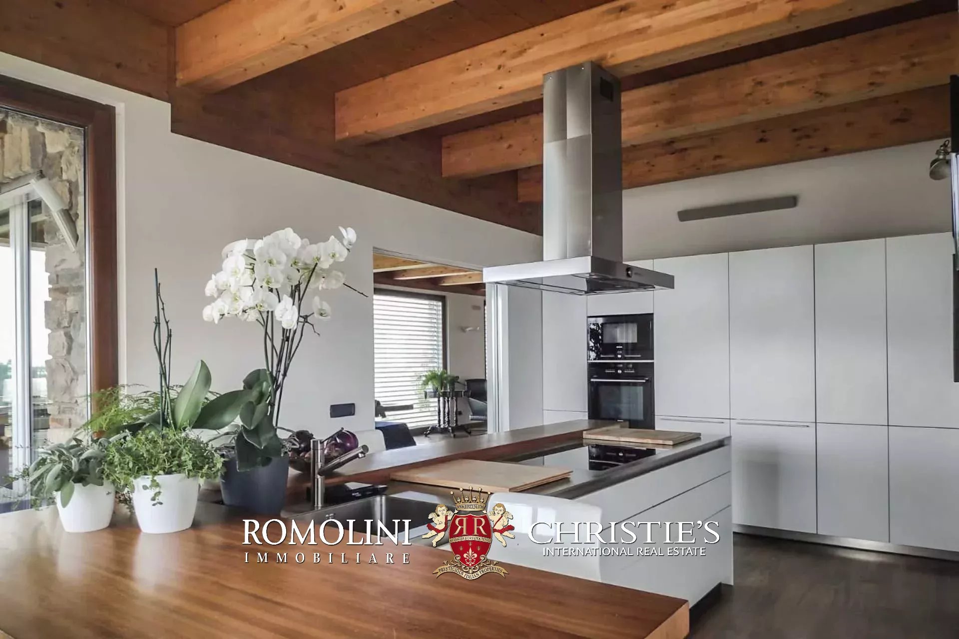 3 Bedroom Villa/Townhouse's Image 44