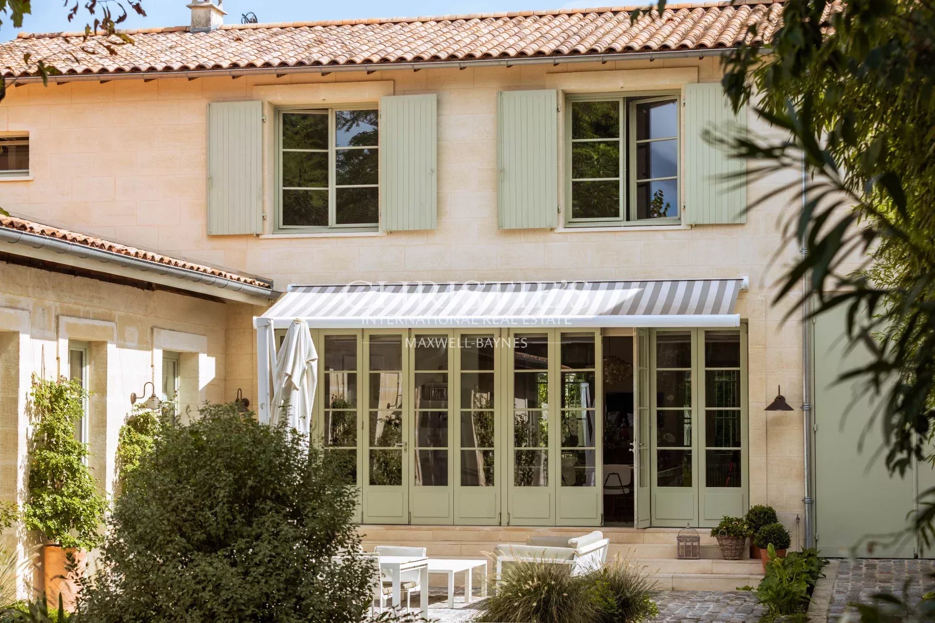 5 Bedroom Villa/Townhouse's Image 9