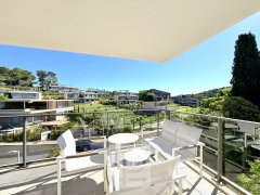 Top Floor Apartment with private rooftop terrace – Gated Estate — photo 4 of 6
