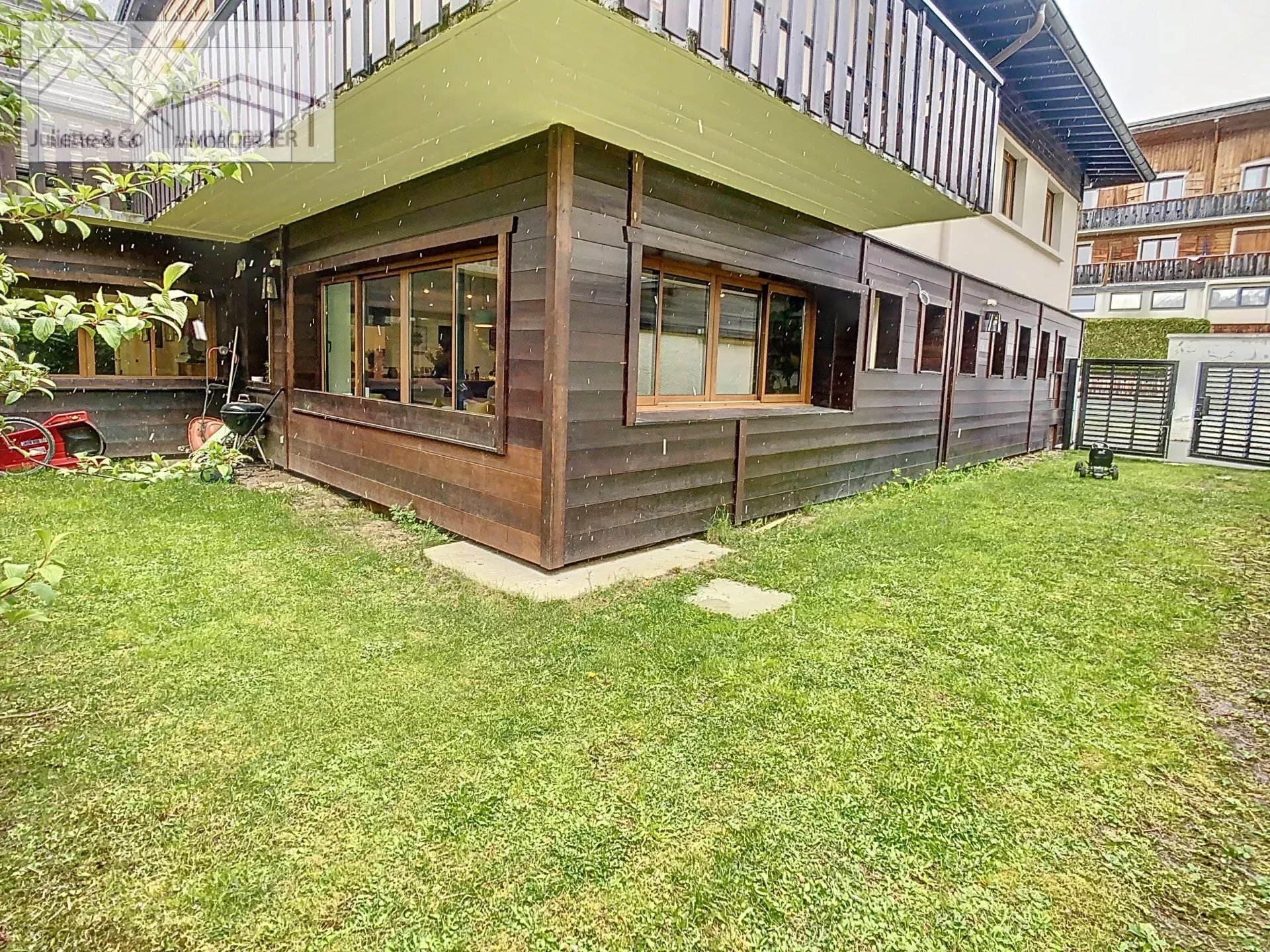 Photo of 4 bedroom for sale in center with garden