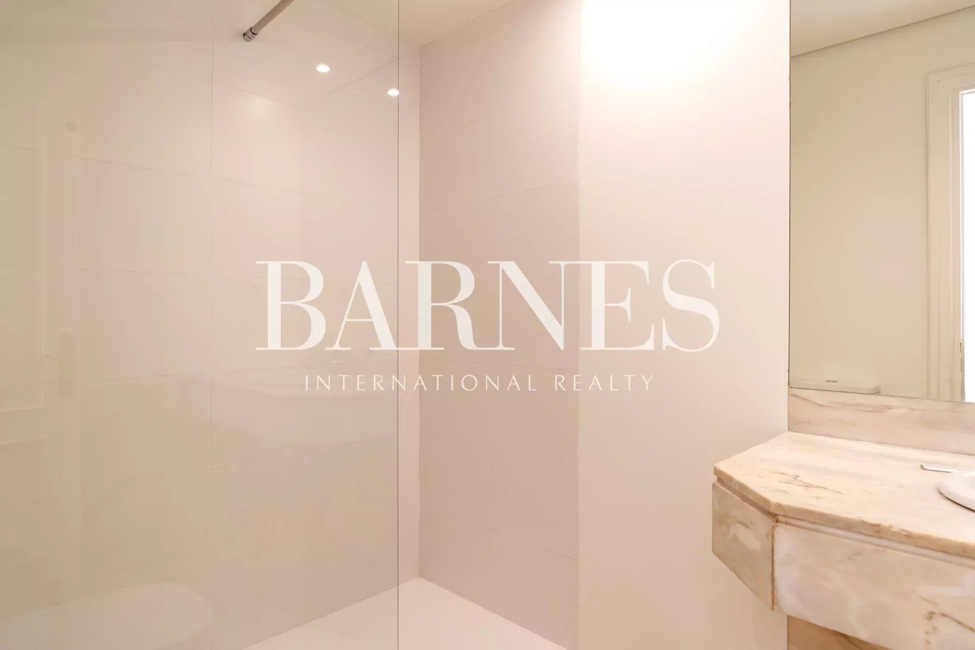 Daire Madrid - picture 28