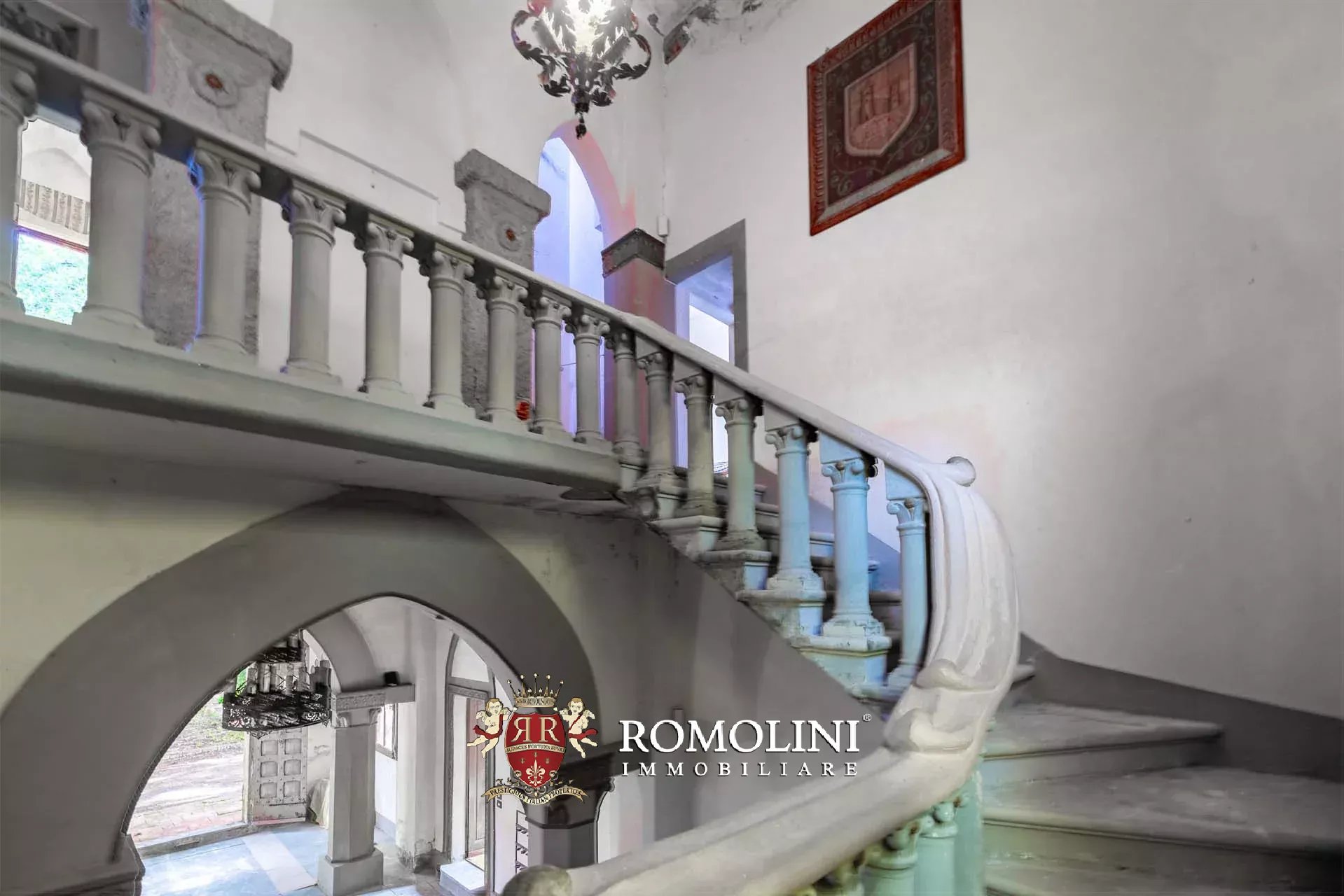 6 Bedroom Chateau's Image 34