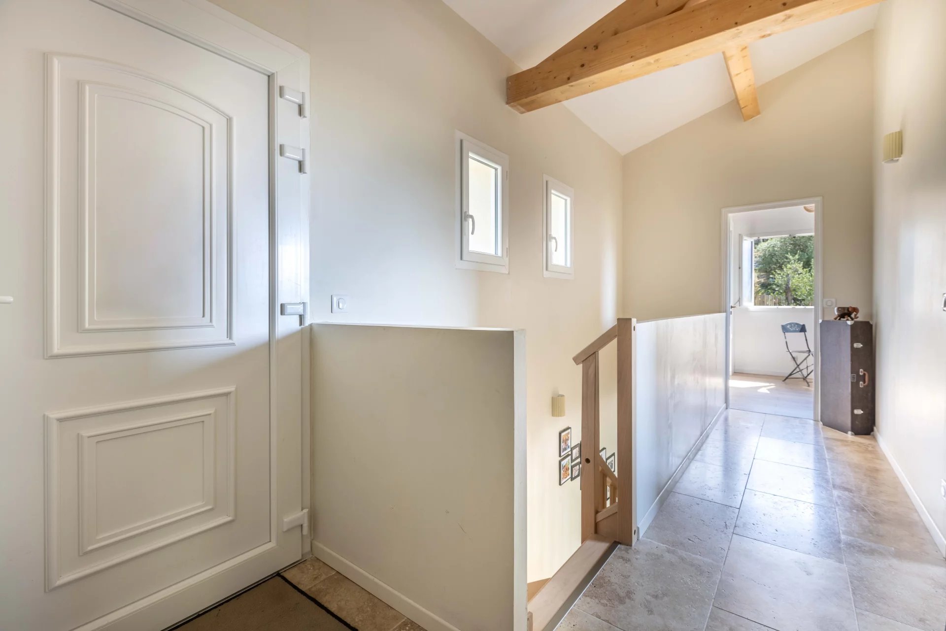 Levens Villa individuelle 4-5 pièces 119 m² de 2023 / résidentiel / vue dégagée collines et montagnes / position dominante / exposition SUD