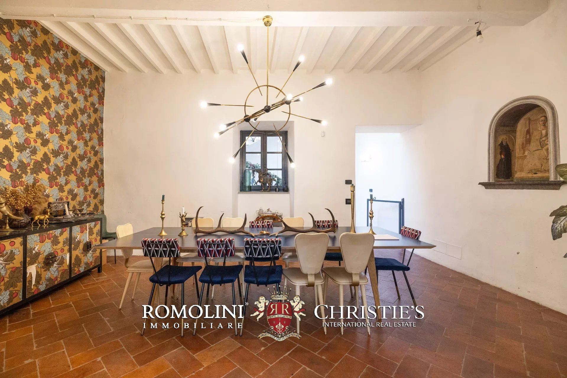CASA CON GIARDINO IN VENDITA NEL CENTRO STORICO DI AREZZO