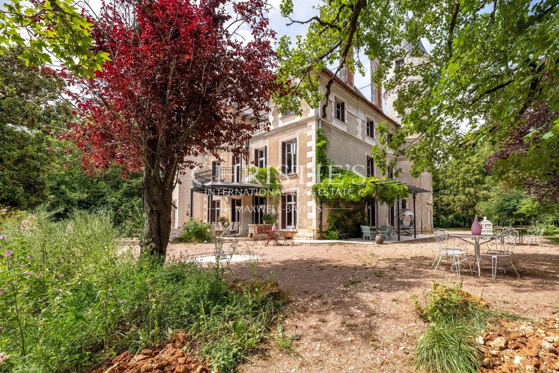 9 Bedroom Chateau's Image 17
