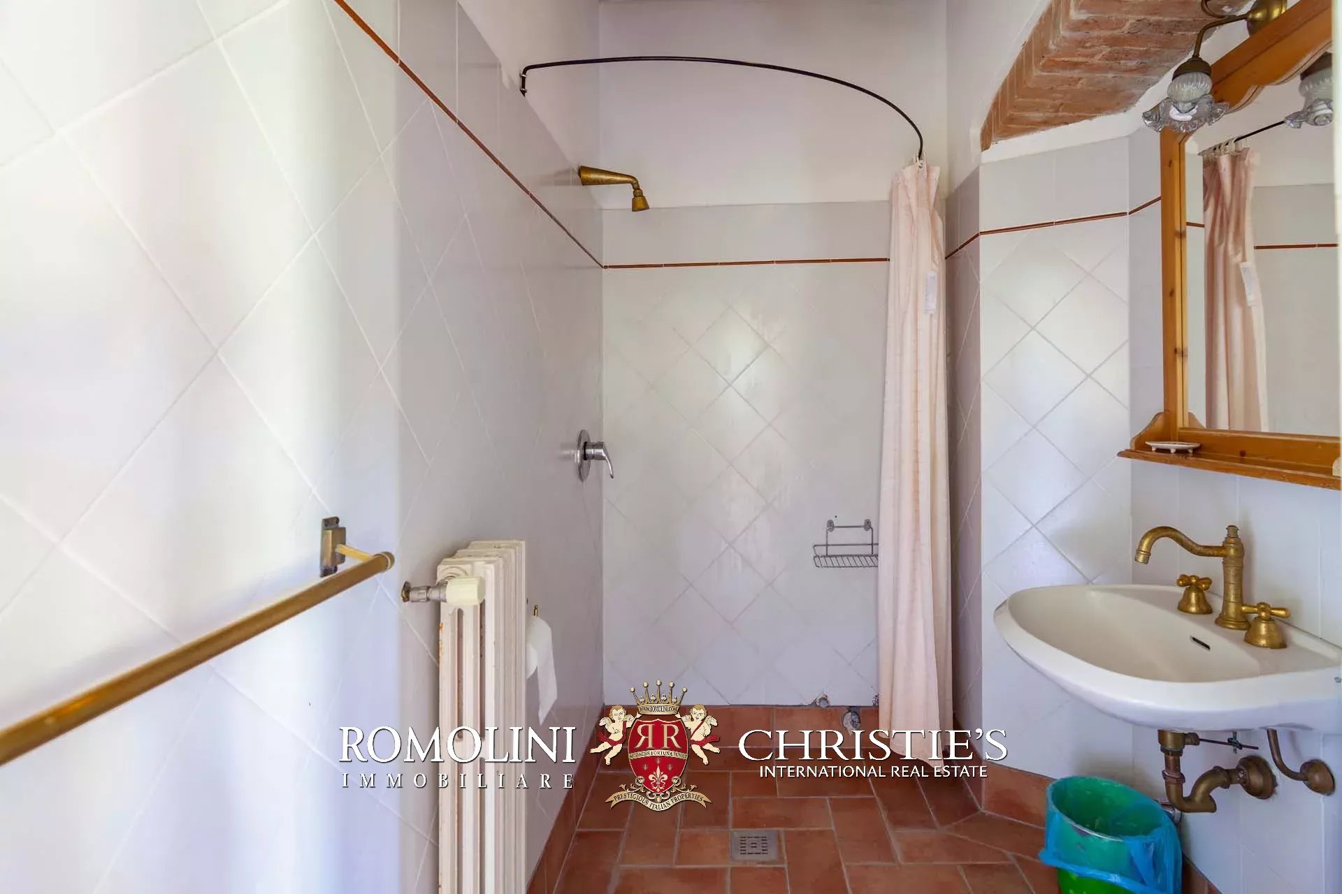 11 Bedroom Villa/Townhouse's Image 72