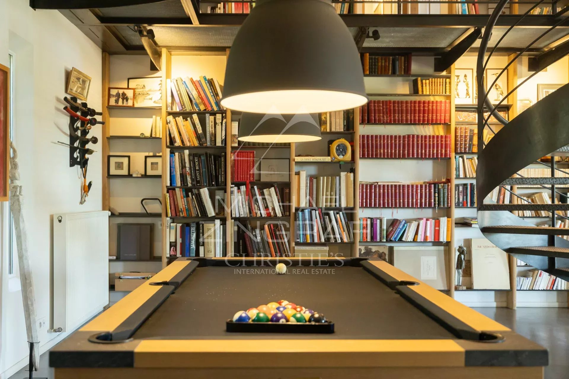 7 Bedroom Villa/Townhouse's Image 8