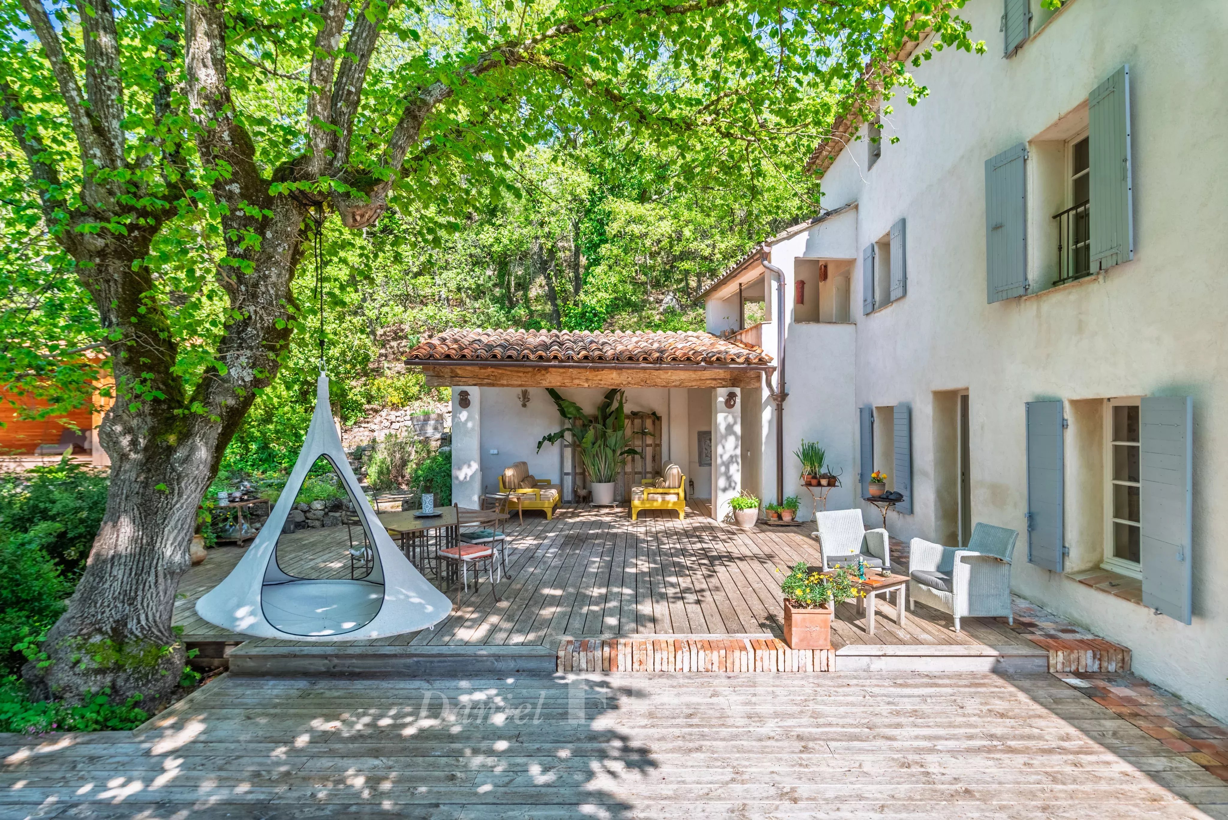 Saint-Antonin-du-Var - Mas au charme provençal