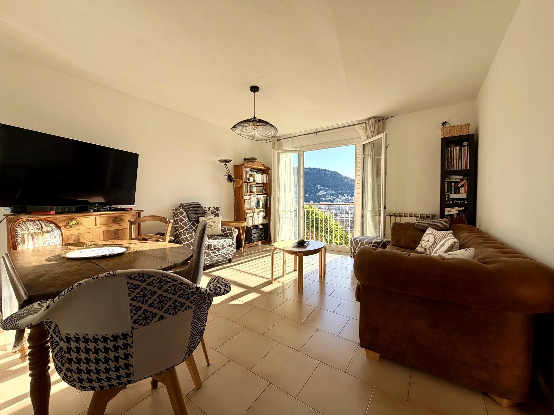 CIMIEZ - 3 PIÈCES - BALCON - STATIONNEMENT