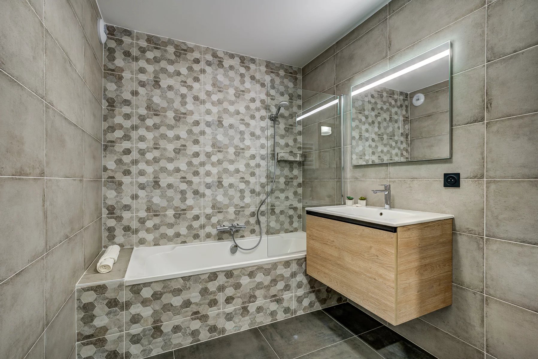 Photo of CHAMONIX – recently built 4-bedroom duplex penthouse close to the centre