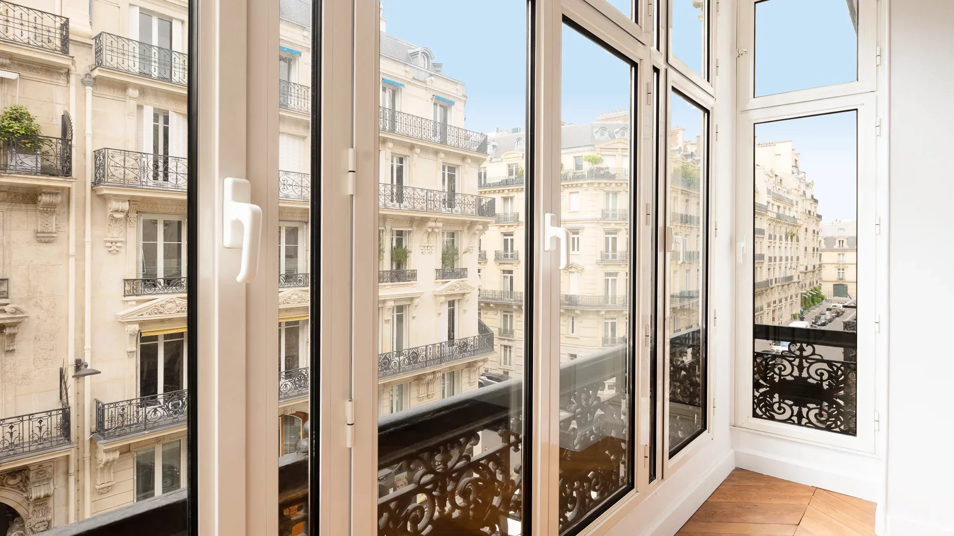 Paris 8e - TRIANGLE D'OR / RUE DE LA TRÉMOILLE
