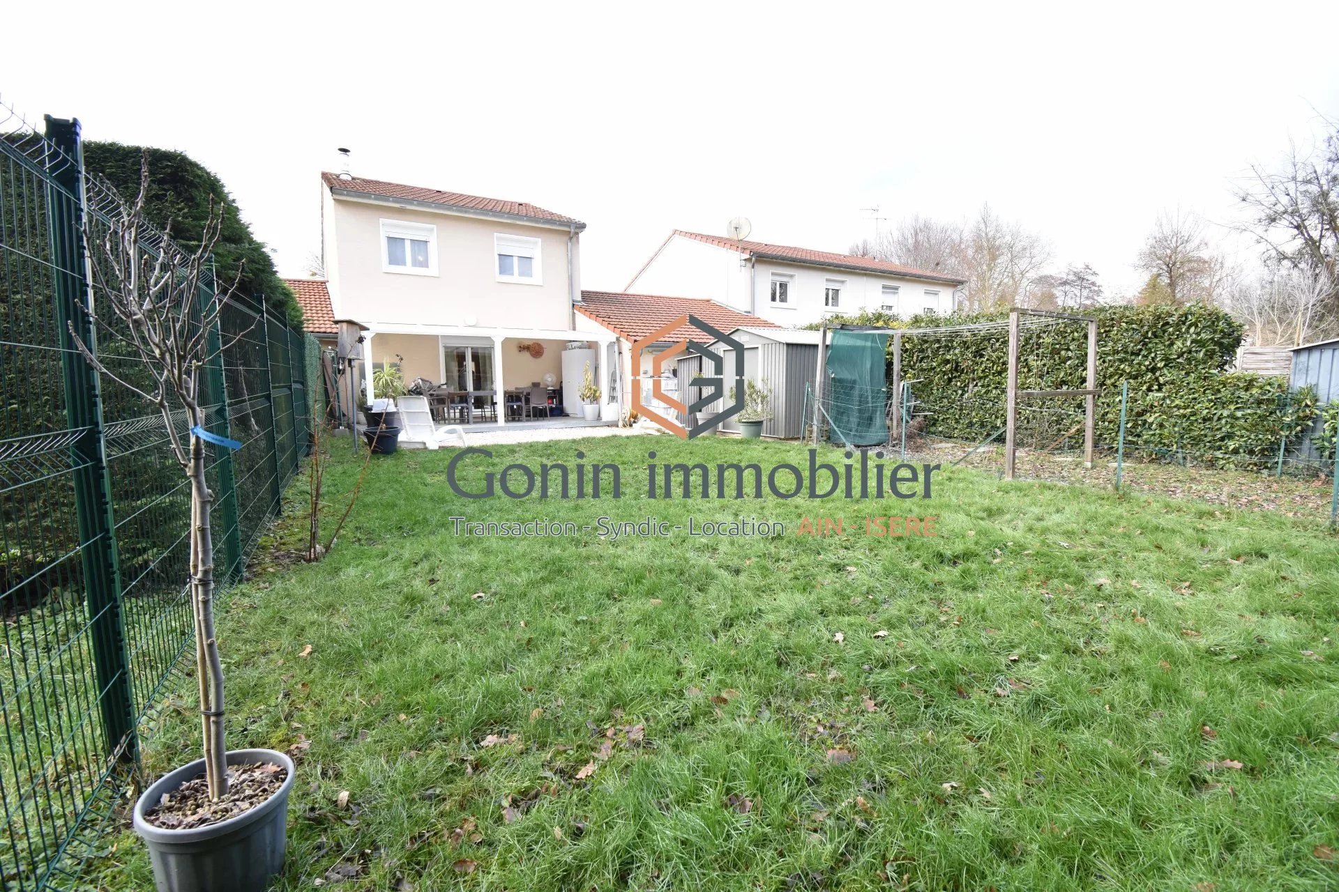 Agence immobilière de 