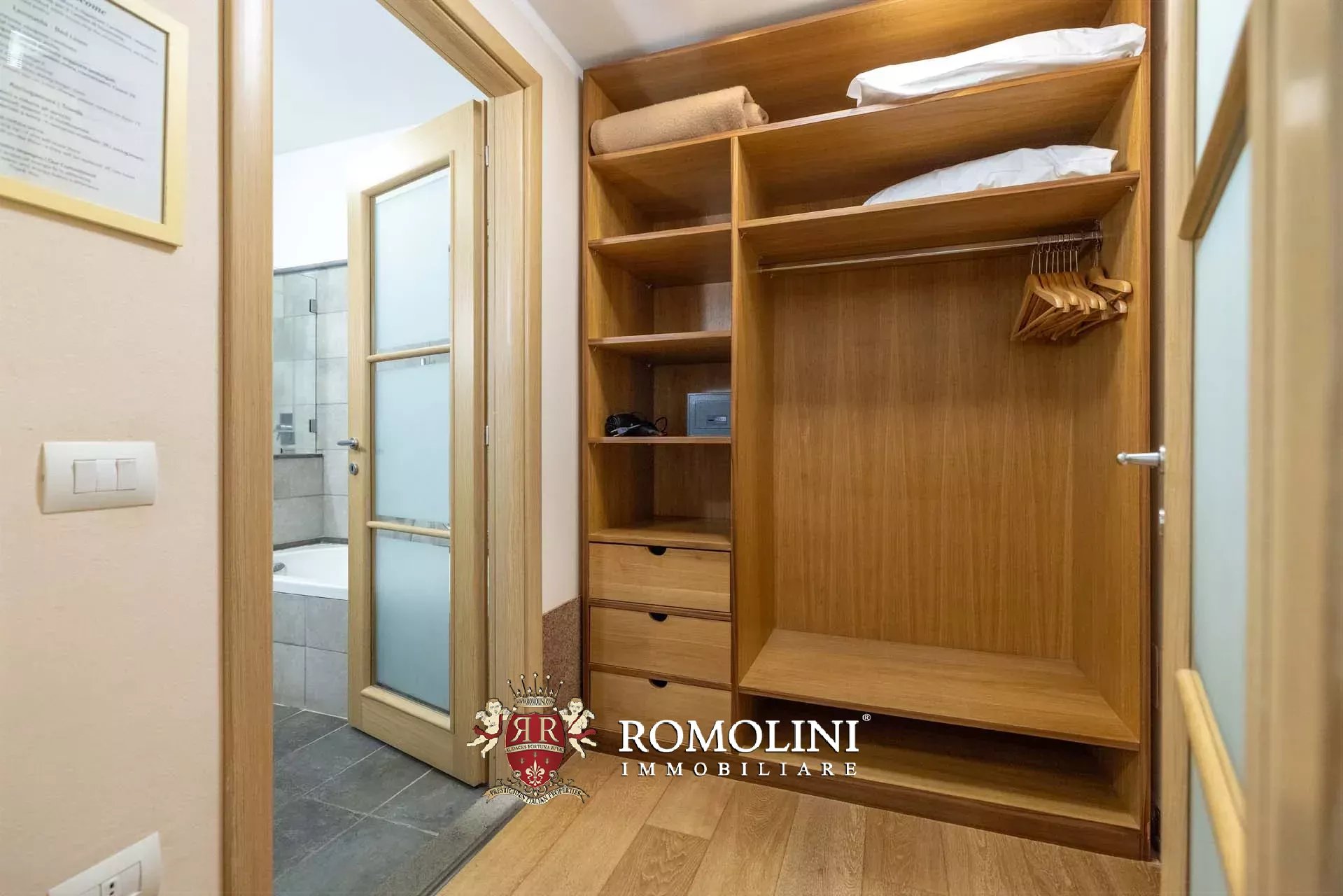 44 Bedroom Villa/Townhouse's Image 54