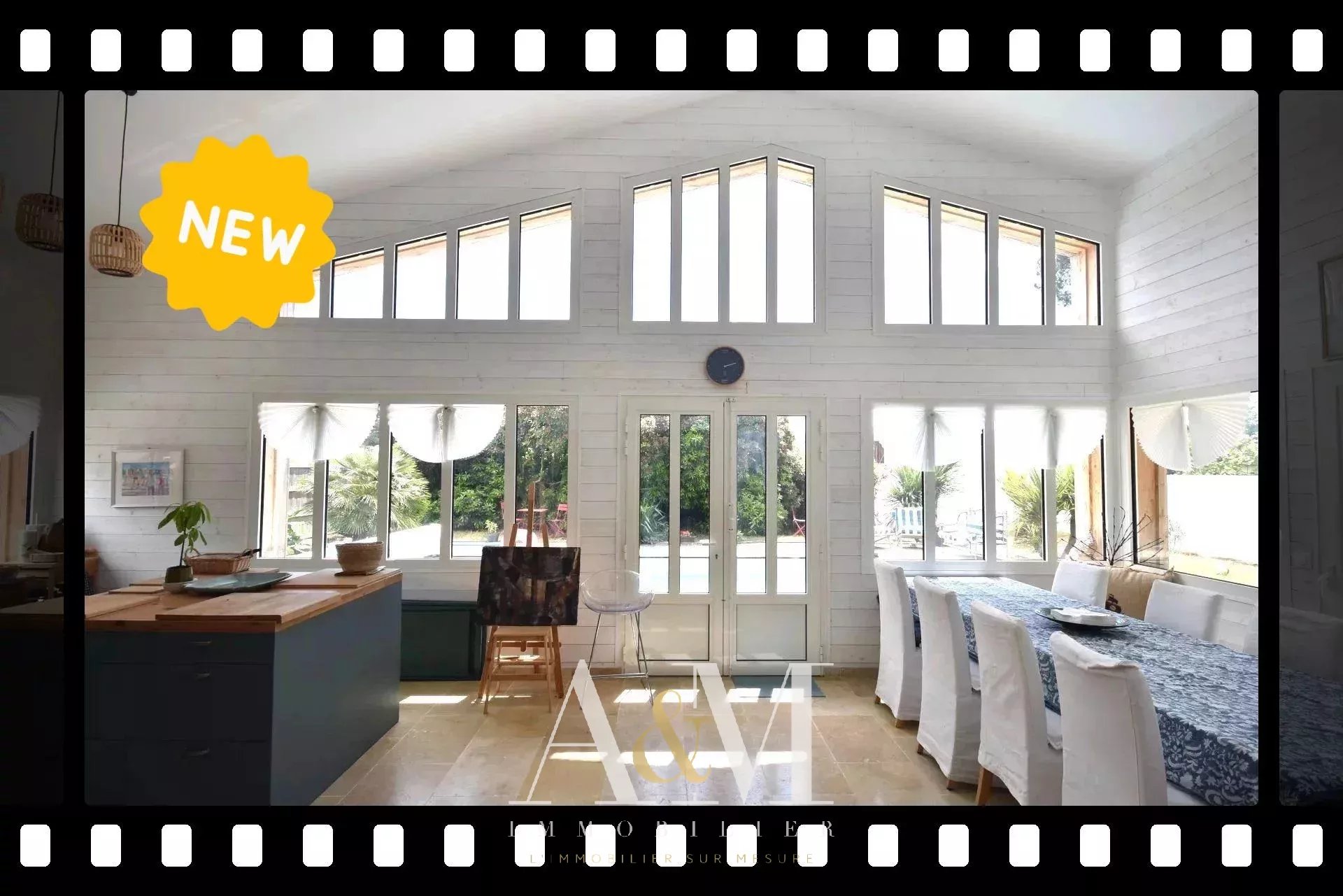 VILLA LUMINEUSE DE 175 M2 AVEC GARAGE