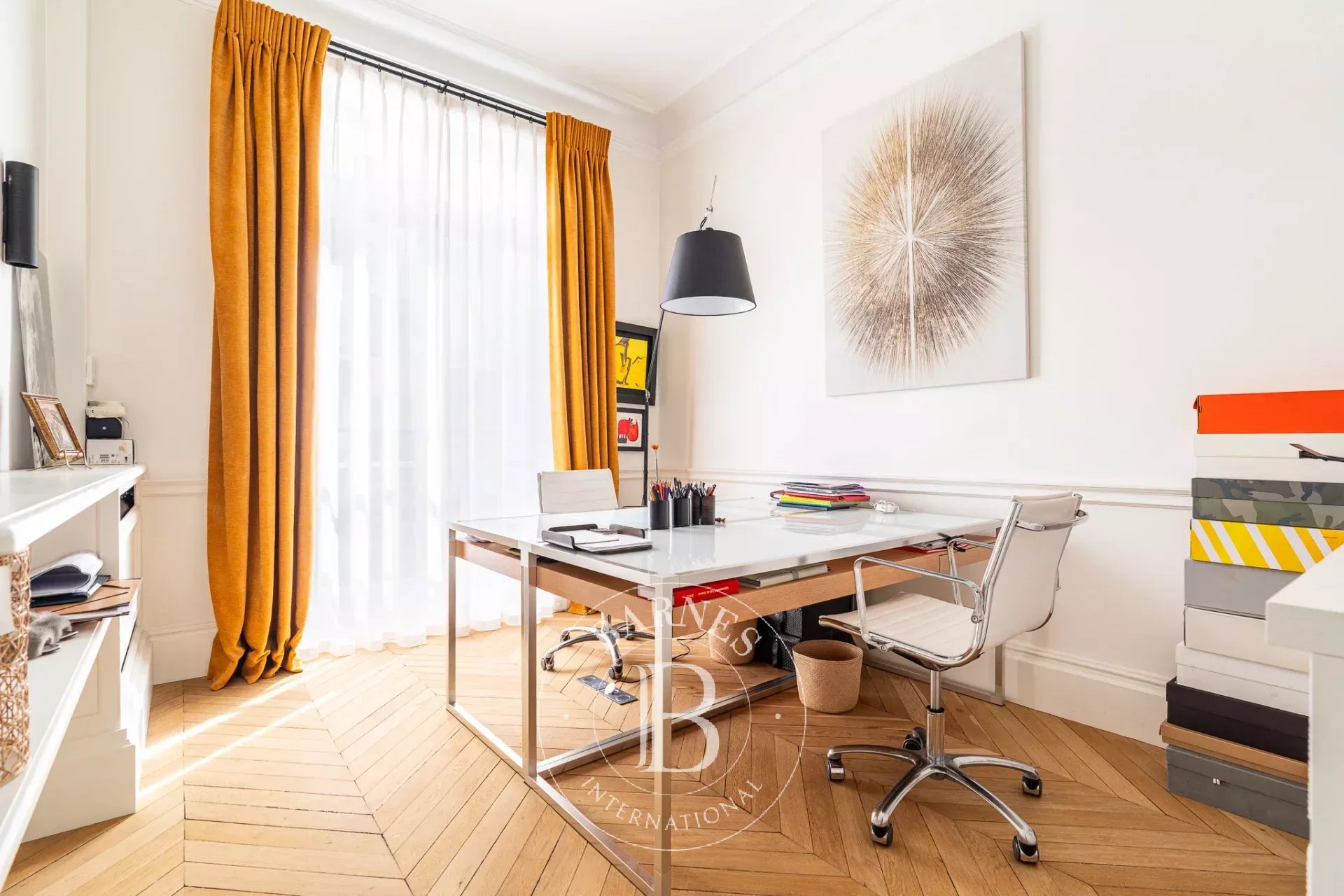 Paris  - Hôtel particulier 10 Pi&egrave;ces 5 Chambres - picture 16