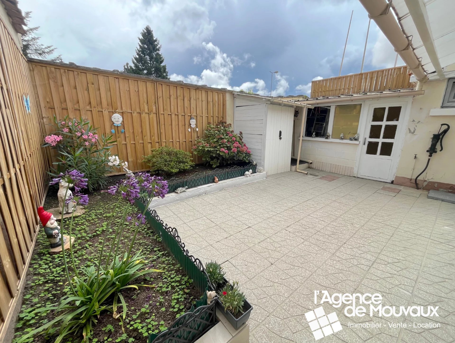 Agence immobilière de 